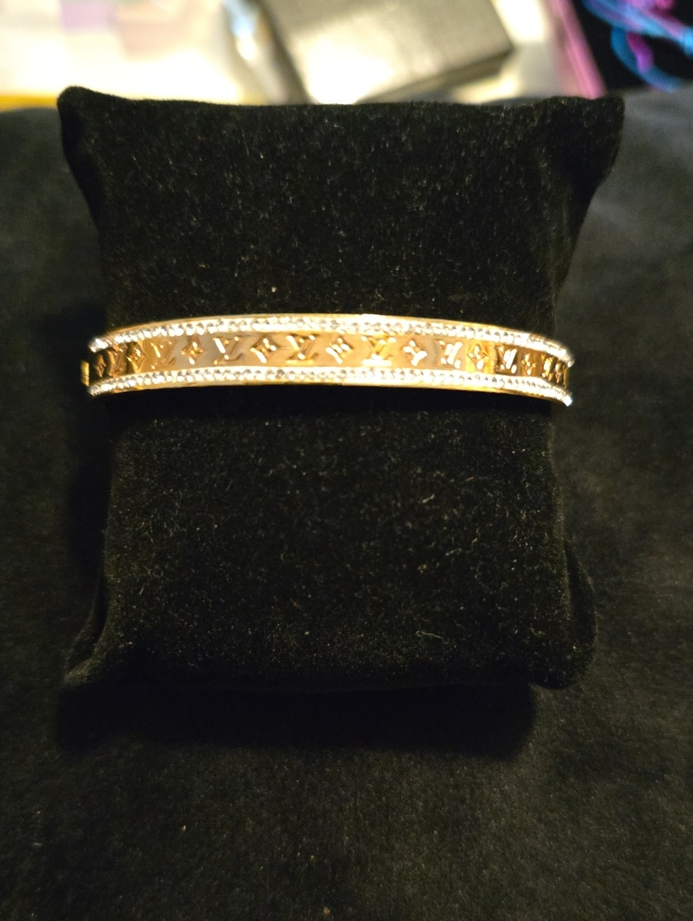 18K Gold Plated Gold-Tone Women's Bangle Bracelet with LV Patterned Inlay